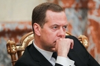 Медведев назвал польскую пропаганду «сообществом политических имбецилов»