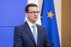 Премьер-министр Польши выступил за запрет третьим странам покупать нефть у России