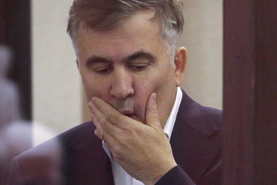 Суд да дело:  процессы над Саакашвили, который «основал Грузию», но растратил бюджетные средства