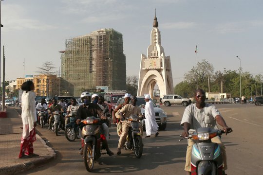Мали - оставленная, но не брошенная республика