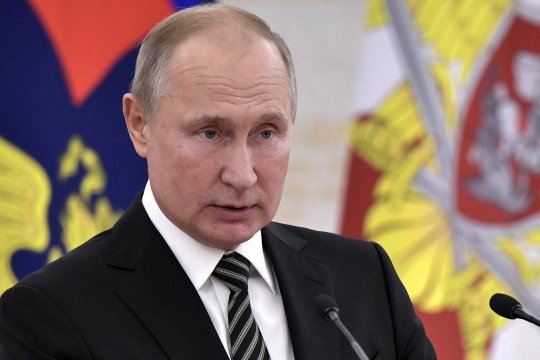 Путин поздравил Шольца с вступлением в должность канцлера ФРГ