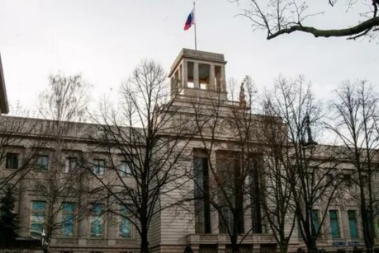 Власти ФРГ высылают двух российских дипломатов  из-за убийства в парке Тиргартен