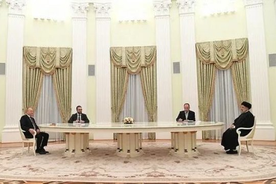 Владимир Путин провел переговоры с президентом Ирана Эбрахимом Раиси