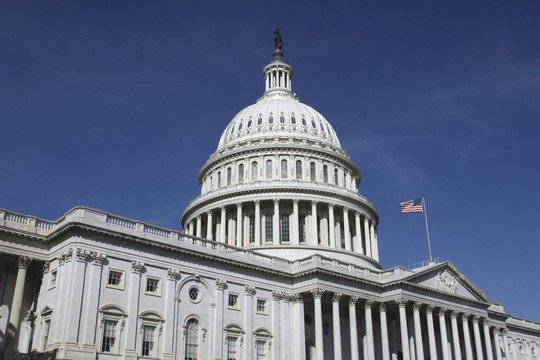 Конгресс США одобрил выделение Украине помощи на 40 миллиардов долларов