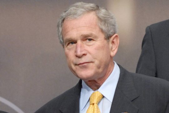 Пранкеры Вован и Лексус опубликовали тизер разговора с Джорджем Бушем-младшим