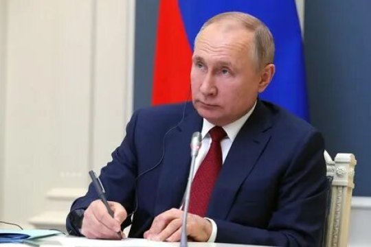 Путин назвал «экономическим самоубийством» действия стран Евросоюза в энергетической сфере