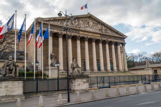 Парламентские выборы во Франции: недовольство граждан растет