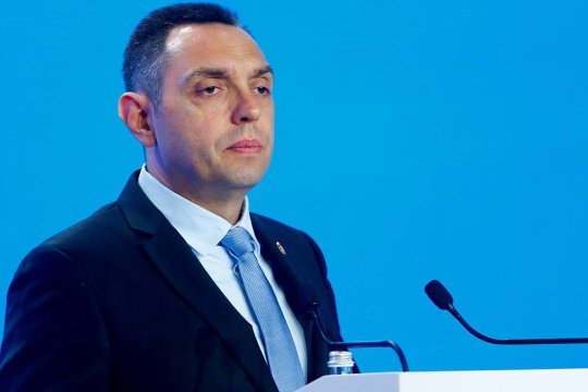 Глава МВД Сербии заявил о попытках Запада шантажом заставить Белград участвовать в антироссийской кампании