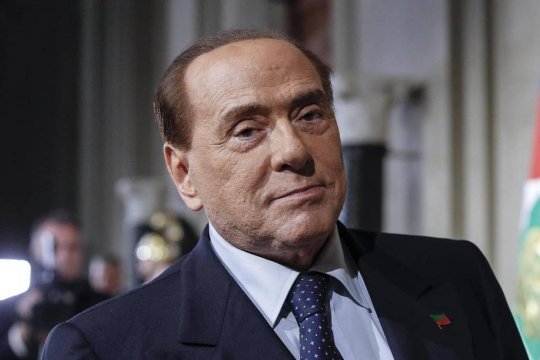 Берлускони призвал власти Италии отказаться от российского газа