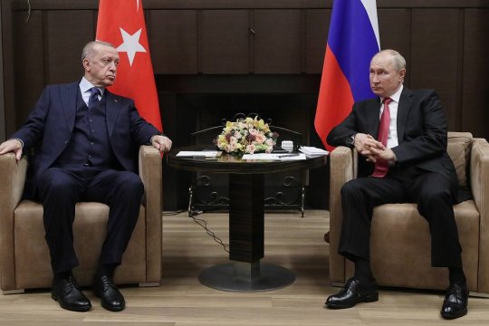 Песков: Путин говорил Эрдогану, что Россия сохраняет готовность к переговорам с Украиной