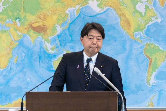 Глава МИД Японии заявил, что продвигал голосование за антироссийскую резолюцию в ГА ООН