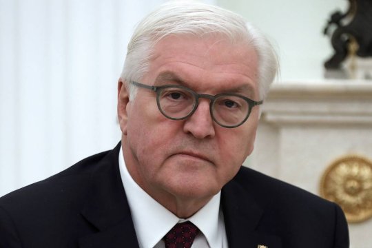 Президент ФРГ назвал не серьезными призывы к прекращению огня на Украине