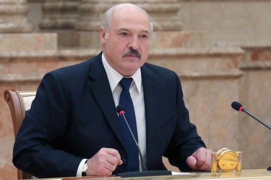 Лукашенко вновь заявил, что у него нет планов посылать войска на Украину