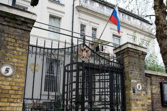 В посольстве РФ в Британии прокомментировали слова Джонсона о разговоре с Путиным  