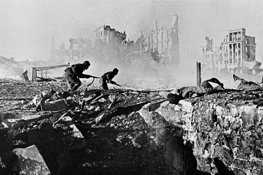 Сталинград. История повелительного наклонения