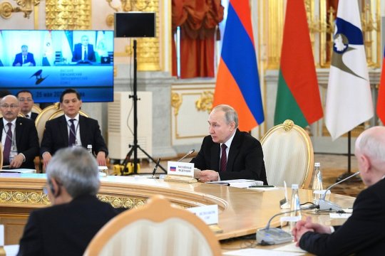 Путин заявил об укреплении сотрудничества в рамках ЕАЭС