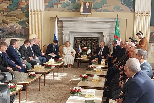 Президент Алжира Абдельмаджид Теббун нанесет трехдневный визит в Россию