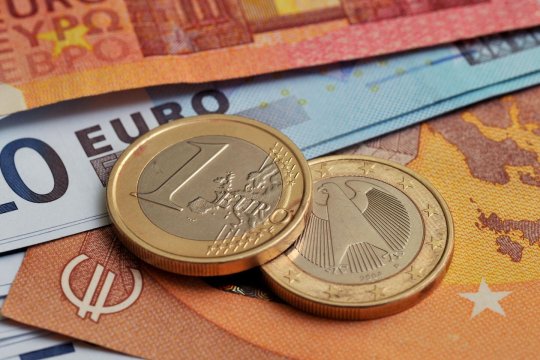 «Ходим мы по краю» - кризис еврозоны вновь стучится в дверь