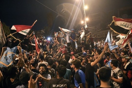 В Багдаде протестующие захватили и подожгли посольство Швеции