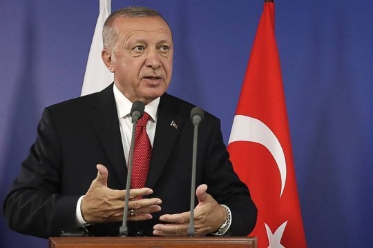 Эрдоган обвинил Запад в торможении процесса вступления Турции в ЕС