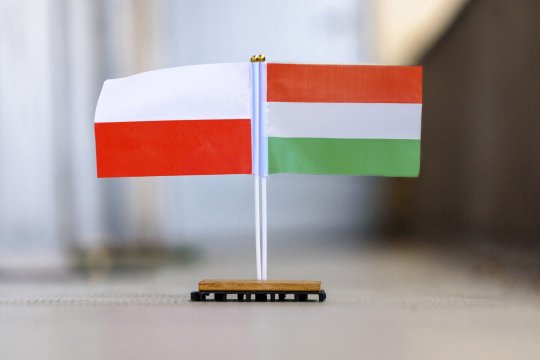 Венгрия и Польша выступили против миграционного соглашения в рамках ЕС