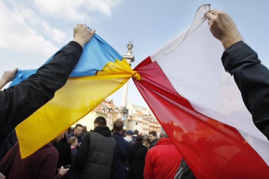 Сизифов труд по-польски: «украинский» фактор в преддверии парламентских выборов в Польше