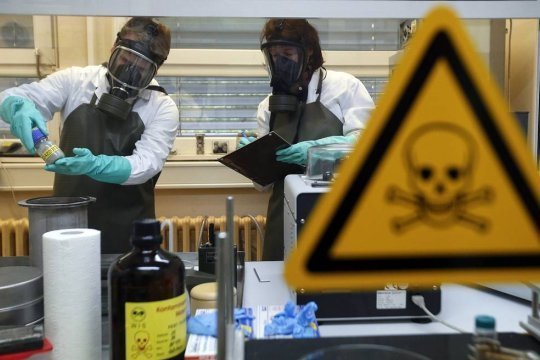 МО РФ: США проводили эксперименты с использованием 2 штаммов вируса оспы