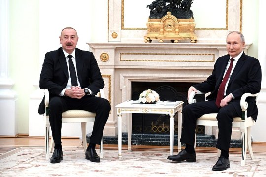 Путин и Алиев провели переговоры в Москве