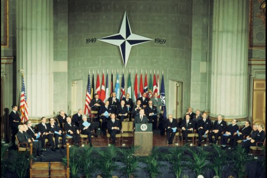 75 лет НАТО: история агрессии и войн