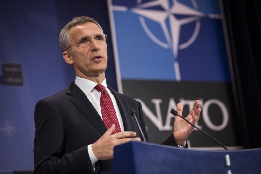 Солтенберг признал наличие разногласий в НАТО по оказанию военной помощи Украине