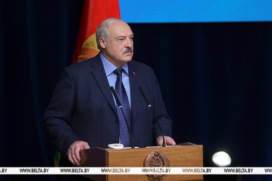 Лукашенко заявил о спаде напряженности на белорусско-украинской границе
