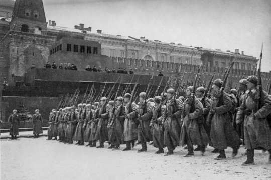 7 ноября 1941 года. Легендарный парад на Красной площади