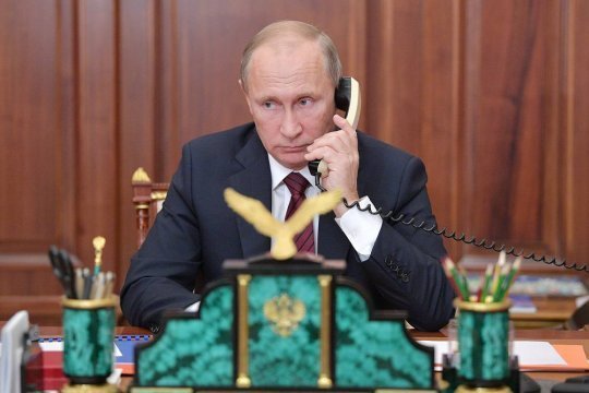 Путин обсудил с Шольцем конфликт на Украине и российско-немецкие отношения