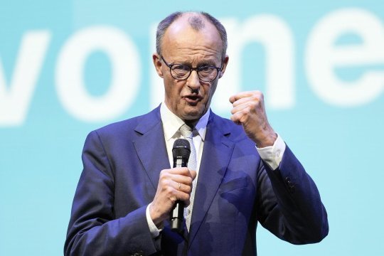 Мерц: в Европе не обсуждают отправку войск на Украину