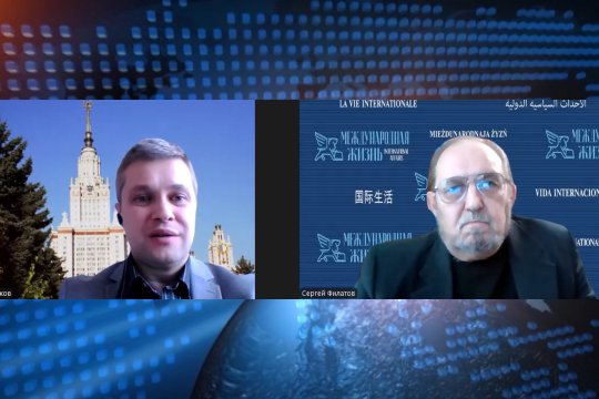 Трещины на фасаде западного проекта