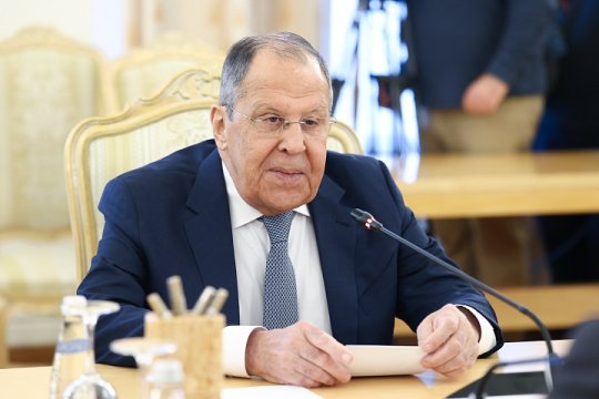 Лавров назвал обсуждение гарантий безопасности Украины без России путем в никуда