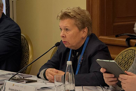 Елена Ананьева: власти США и Британии расходятся в подходах к России и Китаю