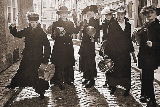 Празднование 8 марта. Был ли «Марш пустых кастрюль»?