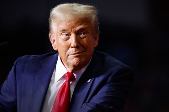 Трамп заявил о немедленном начале блокады Ормузского пролива