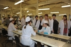 В преддверии 8 Марта женщины-сенаторы посетили московскую парфюмерную фабрику «Новая Заря»