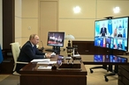 Путин: Казахстан столкнулся с угрозой своему суверенитету