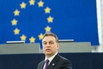 Венгерский интерес, Украина и европейские ценности