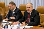 В Совфеде обсудили защиту прав российских граждан за рубежом