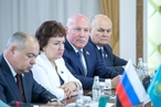 Д.Мезенцев считает перспективным сотрудничество Сахалинской области и регионов Казахстана