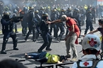 Amnesty International обвинила французские власти в нарушении свободы собраний