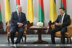 Лукашенко и Зеленский обсудили судьбу задержанных в Белоруссии «боевиков»