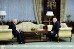 Лукашенко заявил о желании Запада развязать конфликт и воевать чужими руками