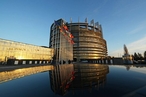 Европарламент планирует призвать ввести санкции против Шредера и Кнайсль