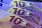 Против перехода на евро высказались 76% чехов