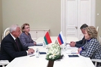 В. Матвиенко и М. Мясникович провели двустороннюю встречу в рамках VI Форума регионов России и Беларуси